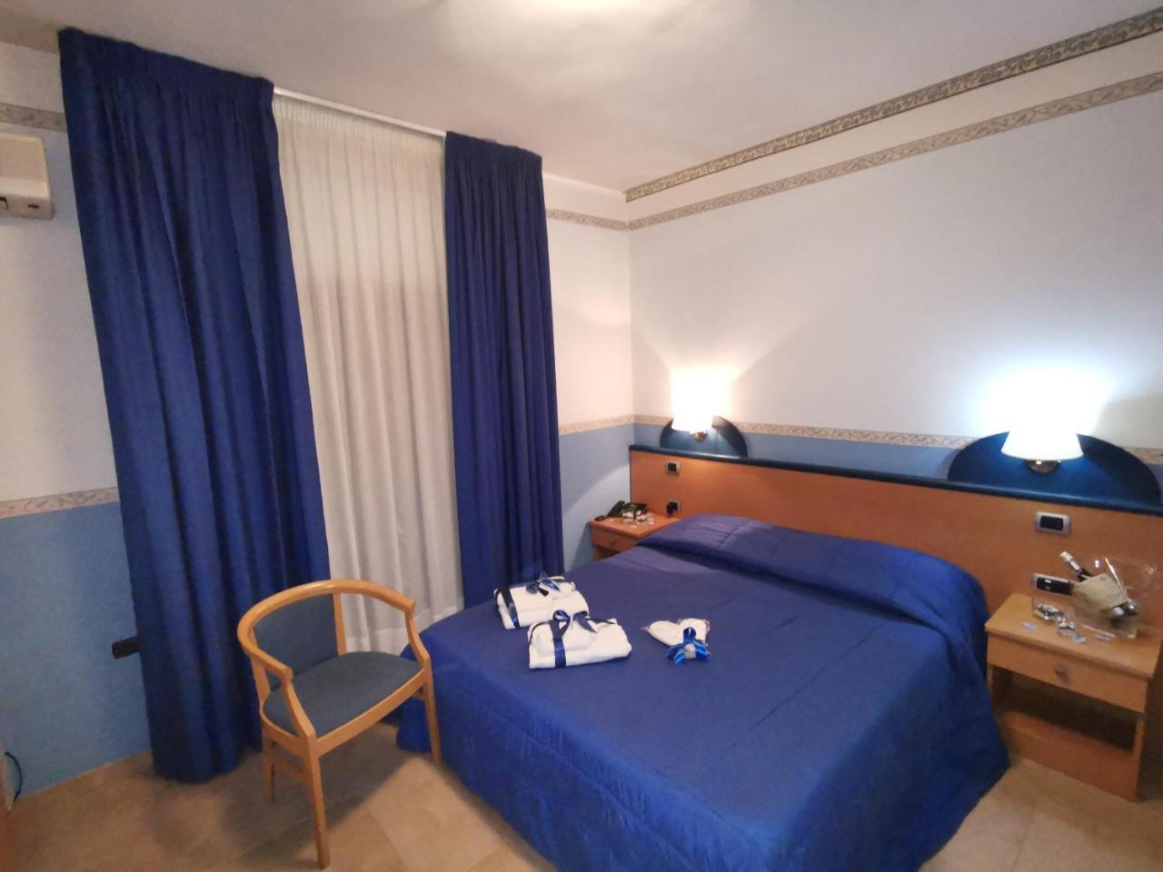 Santa Lucia 3*